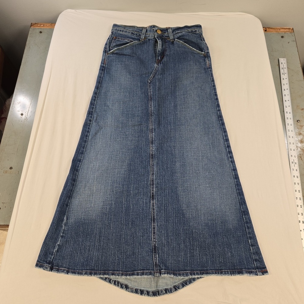 Y2K Levi's Jeans Denim Maxi Skirt Size 5M Waist 30 Length 36 Distressed